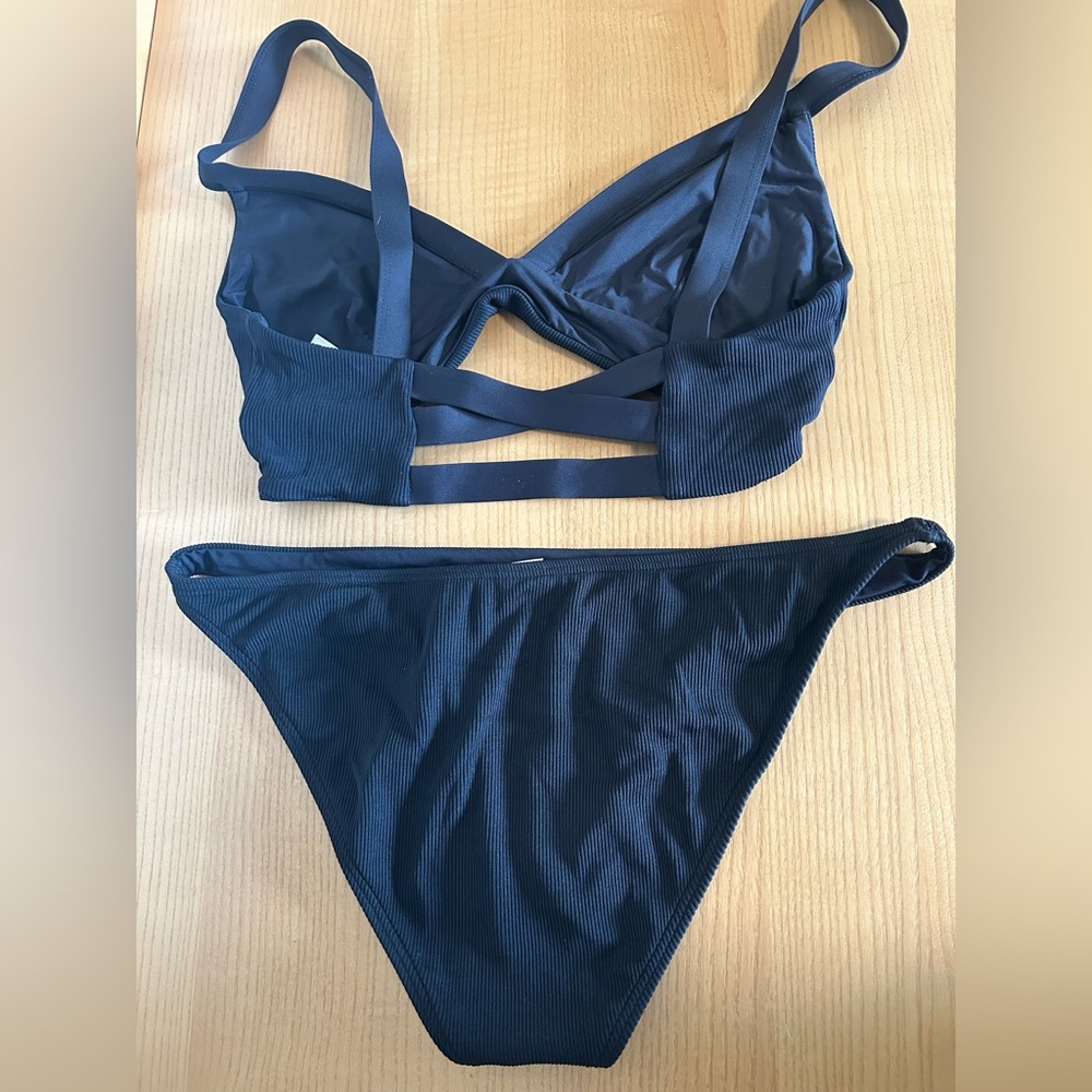 L space Ribbed black bikini - Picture 4 of 4